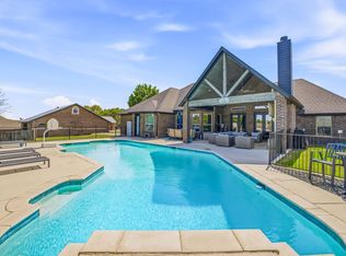 2009 Tree Top Ct, Granbury, TX 76049