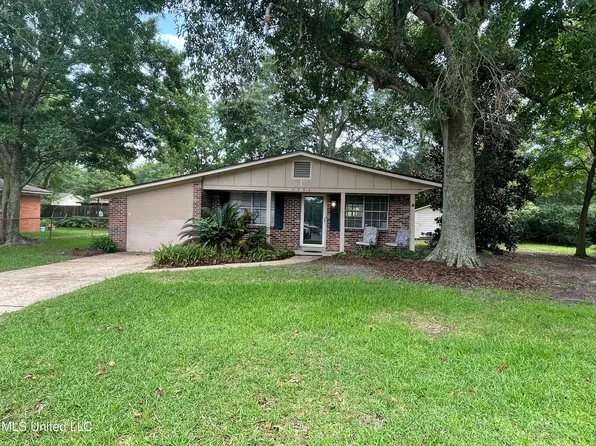 4206 Edna Ave, Pascagoula, MS 39581