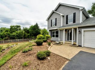 3606 Robin Ct, Spring Grove, IL 60081