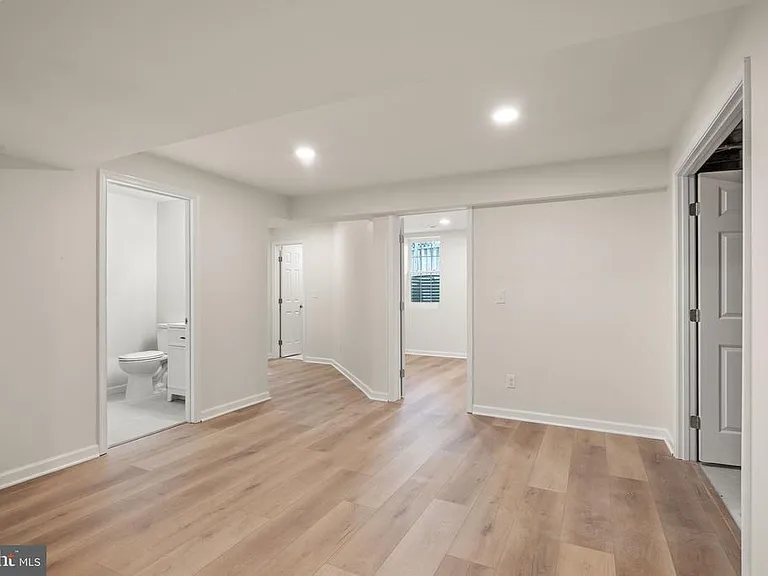 13647 S Springs Dr — Photo 47