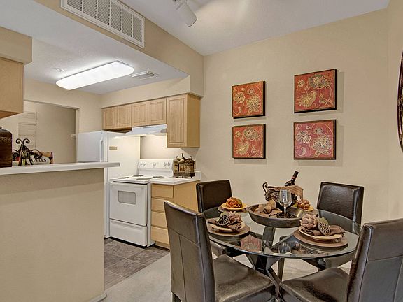 Retreat at Speedway Dining