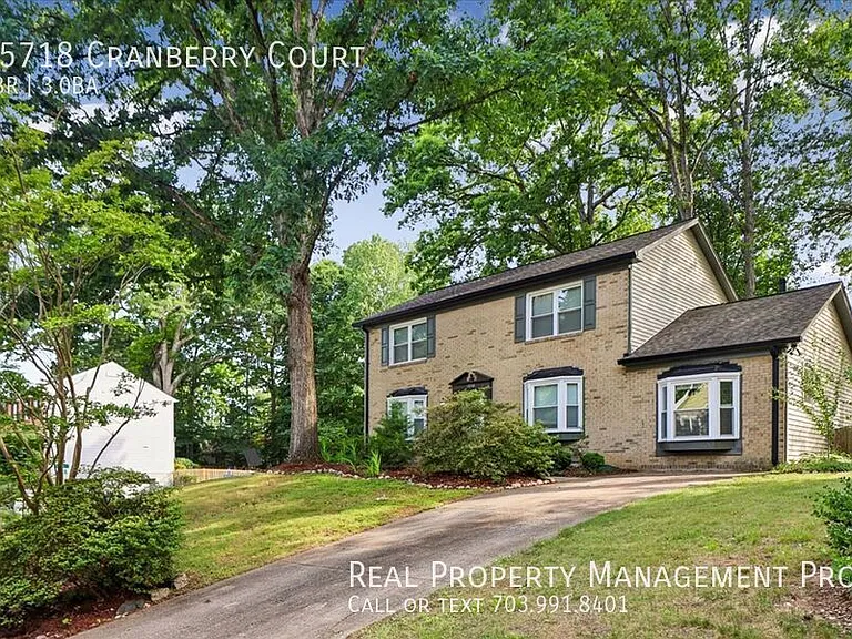 15718 Cranberry Ct — Photo 1