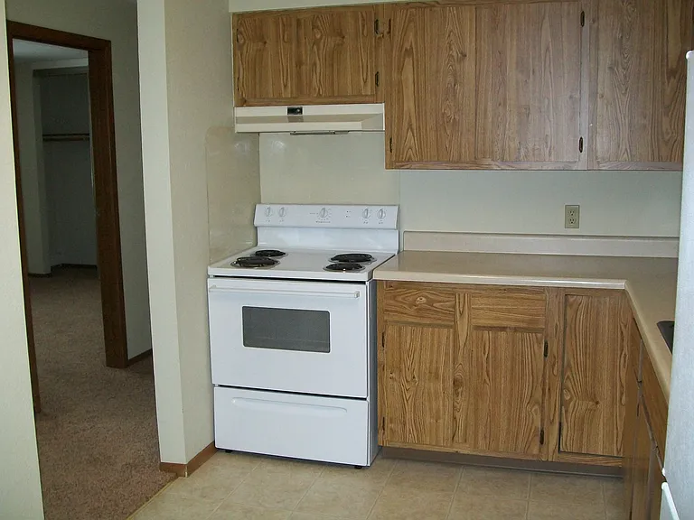 1915 N Spring St #107 — Photo 7