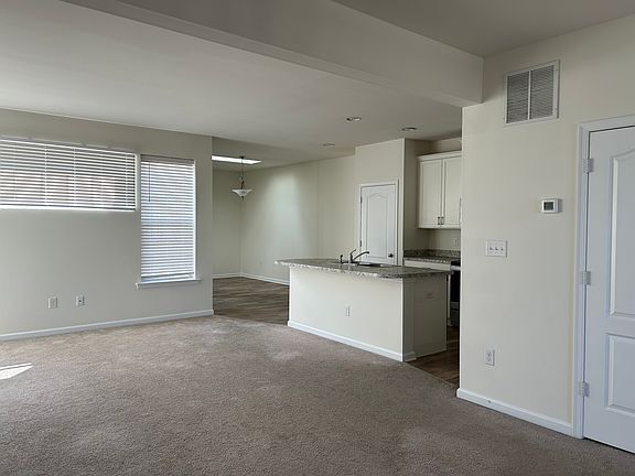 3rd image of 2810 Mondrian Ln