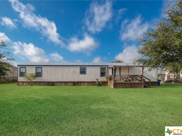 123 Geronimo Trl, Seguin, TX 78155