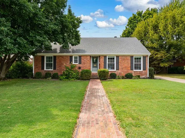 2416 Farrier Pl, Owensboro, KY 42301