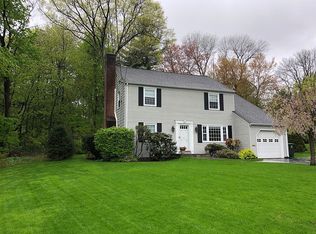 17 Day Rd, West Hartford, CT 06117