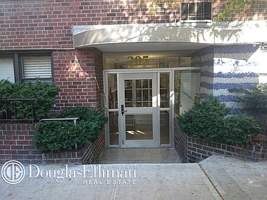 5 W 13th St Apt 4g New York Ny Zillow