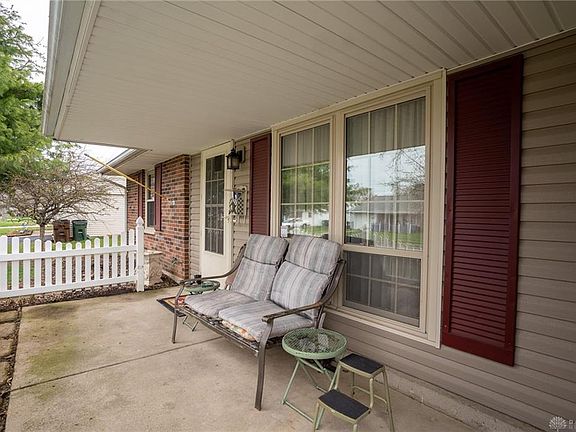 4th image of 2041 Commonwealth Dr