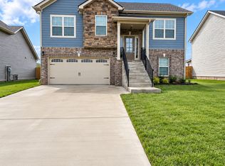 772 Lillian Grace Dr, Clarksville, TN 37043