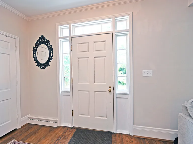6900 Drake Rd — Photo 5