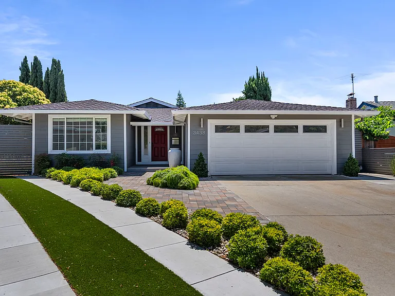 3438 Fife Way — Photo 1