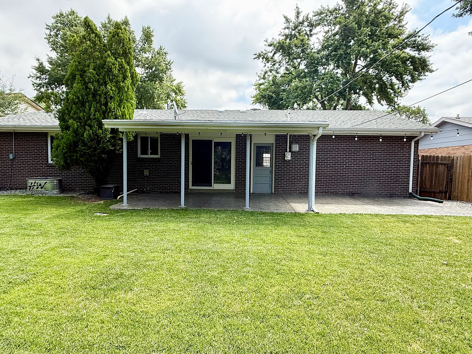 3 bed, 2110 sqft, $2,800 — Photo 3