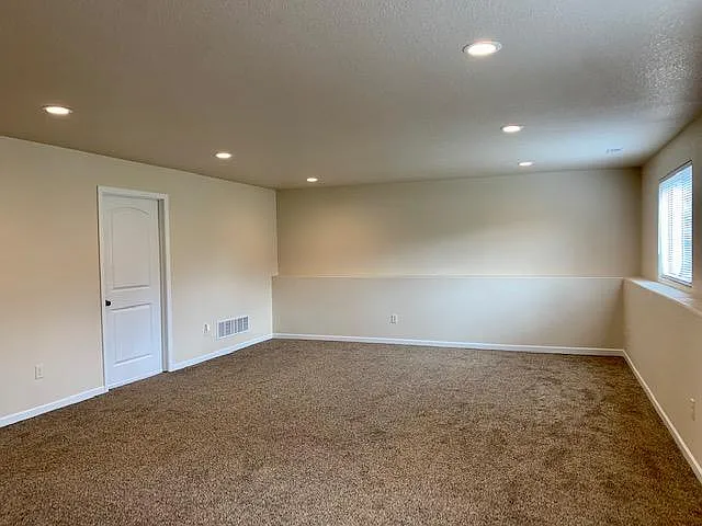 1235 Kodiak Dr — Photo 17