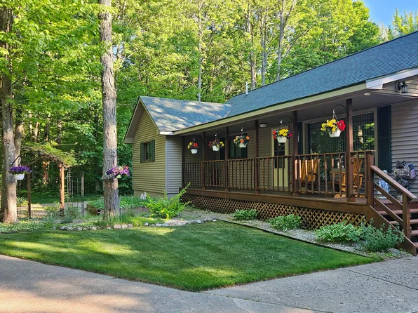 3265 M 72 W, Kalkaska, MI 49646