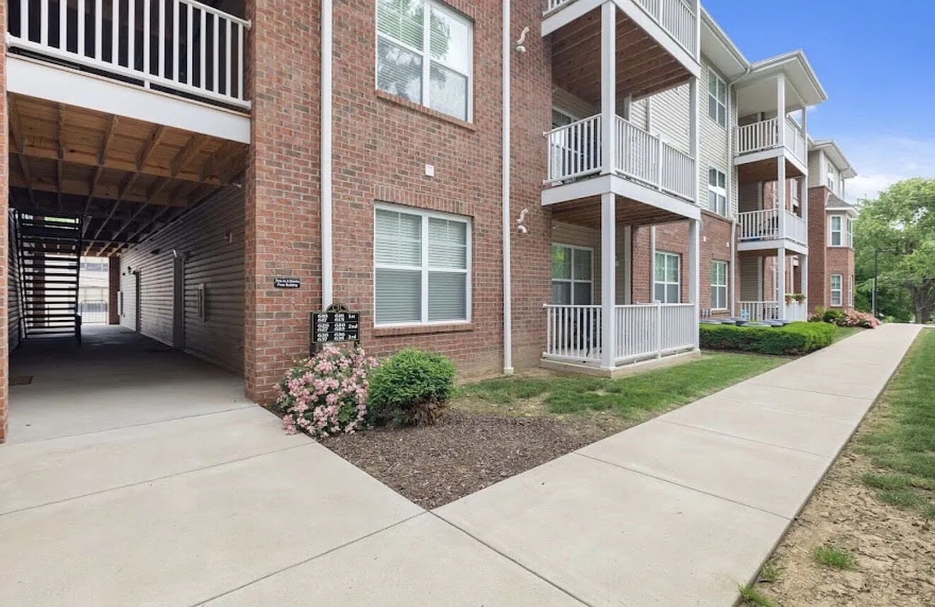 Castle Ridge — Photo 4