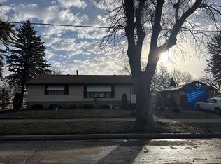 504 18th St NW, Austin, MN 55912