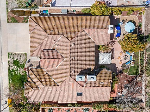 2nd image of 2636 Yellowwood Dr