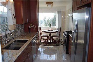 5th image of 7821 Outlook Ave