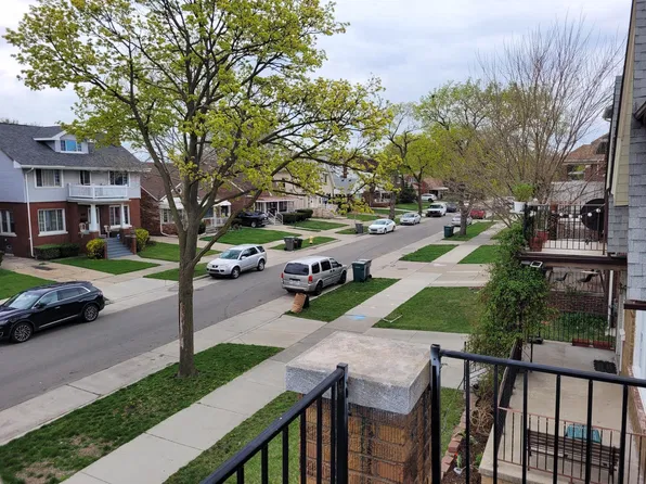 7244 Kingsley Ave, Dearborn, MI 48126