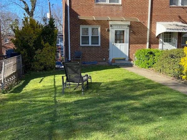 120 E Rosemont Ave, Alexandria, VA 22301
