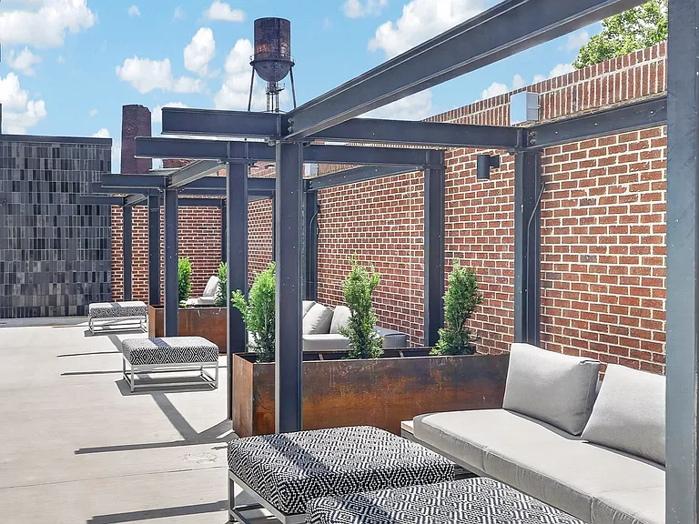 The Chartwell at Marathon Village — Photo 41
