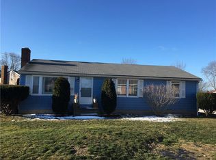 162 Center Ave, Middletown, RI 02842