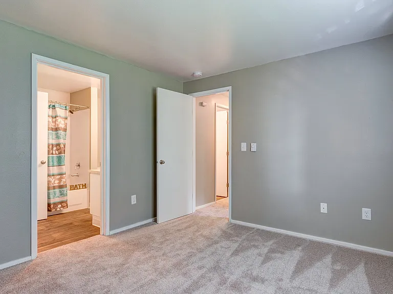 The Stinson Apartment Homes — Photo 26