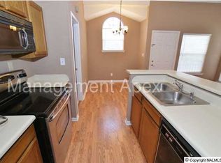 136 Waters Edge Ln, Madison, AL 35758