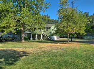 2050 Jewell Ln, Redding, CA 96001