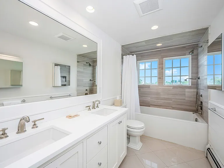 81 Roton Ave — Photo 32