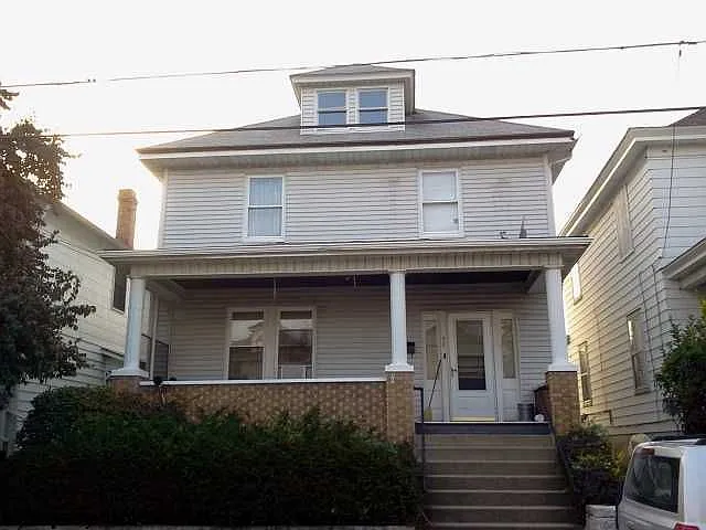 48 Lawton Ave photo 1