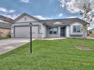 8406 E Rathdrum Dr, Nampa, ID 83687