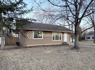 1900 Brookview Dr, Brooklyn Center, MN 55430