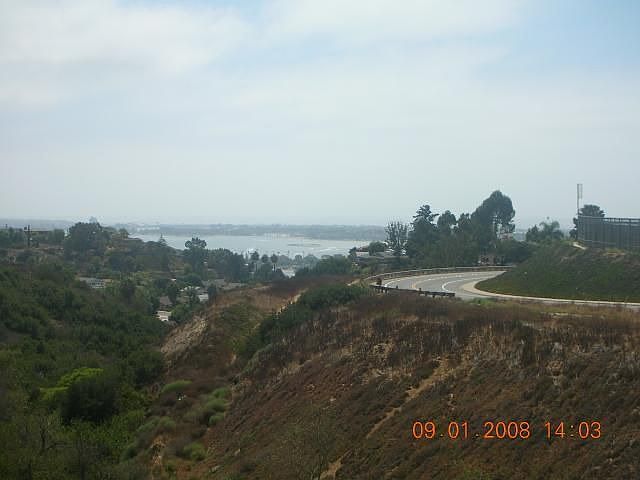 2nd image of 3672 Clairemont Dr Unit 2A