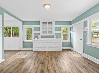 812 N Benton Way, Los Angeles, CA 90026