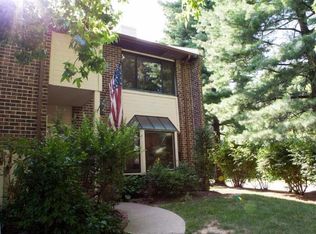 10 Esprit Ter, Chesterbrook, PA 19087