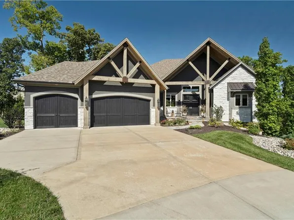 2804 NW Nutall Ct, Lees Summit, MO 64081