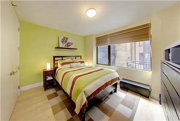 Sold by (Legacy) Elegran | media 2