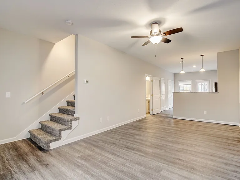 Greystone Townhomes — Photo 7