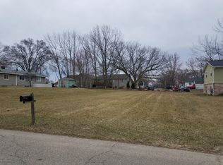 1008 Coral St, Jenison, MI 49428