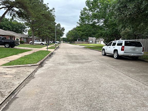 4th image of 3327 Lakeland Gardens Dr