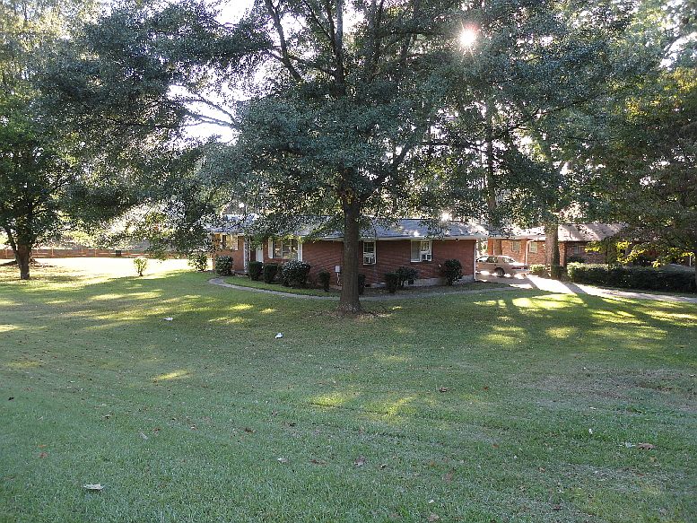 1st image of 1421 Ruth Pl