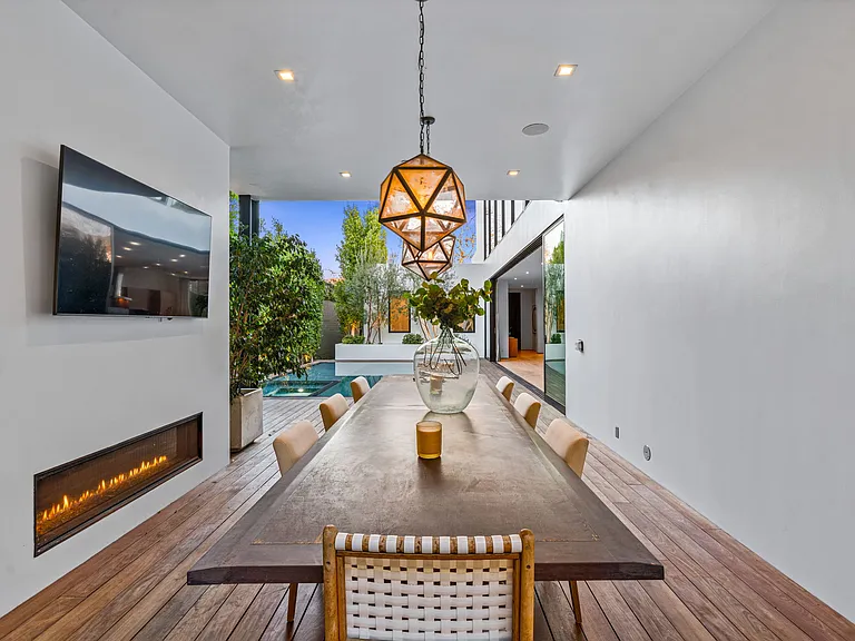 133 N Edinburgh Ave — Photo 44