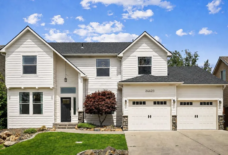 24423 E Maxwell Ln — Photo 1