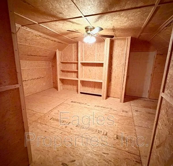 200 Myrna Dr — Photo 18