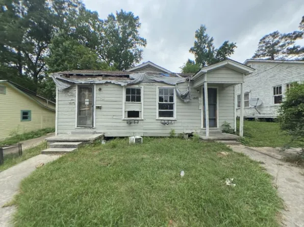 443 3rd St, Jasper, TX 75951