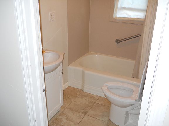 7 Faulkner Drive 06437