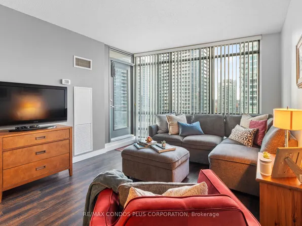 3 Navy Wharf Ct #2205, Toronto, ON M5V 3V1