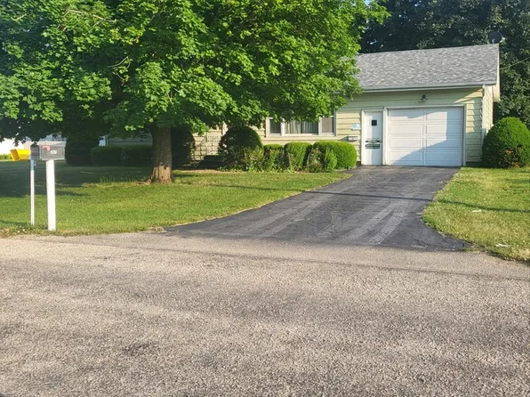 361 Wisconsin Ave, Paw Paw, IL 61353